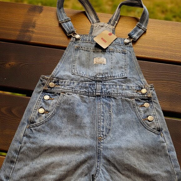 Levi's Girls extra Small 8/10 girls setClasic Blue Denim short/t shirt white xxs - Picture 2 of 3